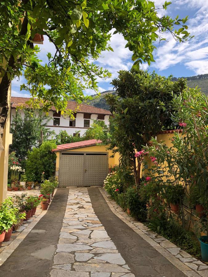 Villa Garden Берат Екстер'єр фото